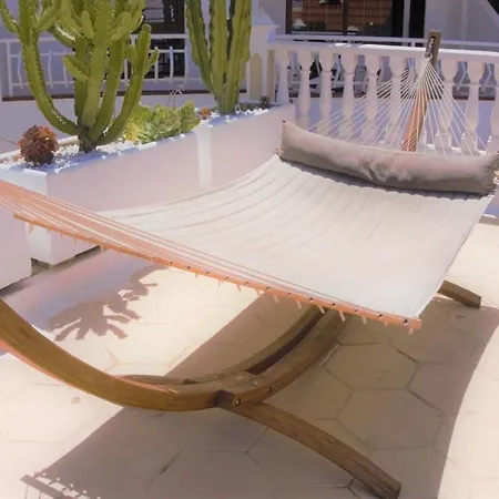 Appartamento Greatly Located With Heated Pool, Cristianos Los Cristianos (Tenerife)