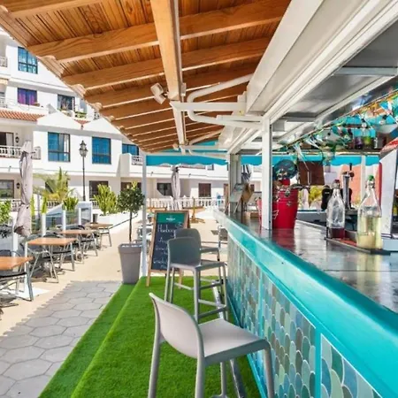 Greatly Located With Heated Pool, Cristianos * 洛斯克里斯蒂亚诺斯