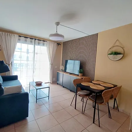 Appartamento Greatly Located With Heated Pool, Cristianos Los Cristianos (Tenerife)